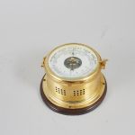 704818 Barometer